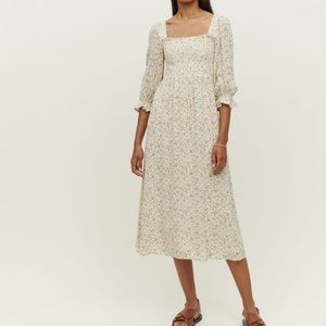 Reformation Fable Dress in Lime